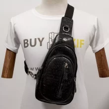 کیف رودوشی بادی بگ Fendi مدل F30212