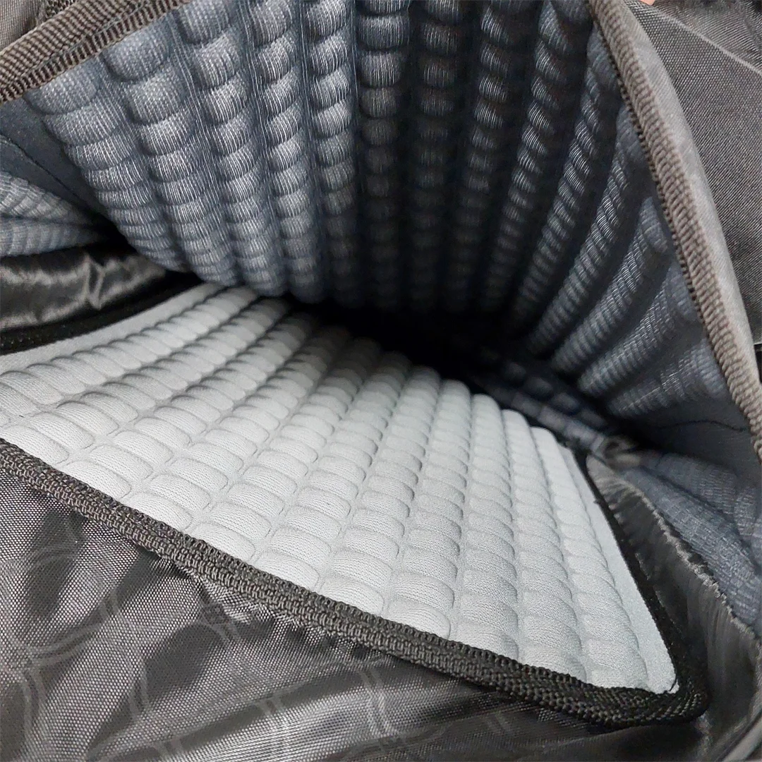 کوله پشتی لپتاپی Benetton مدل B6406