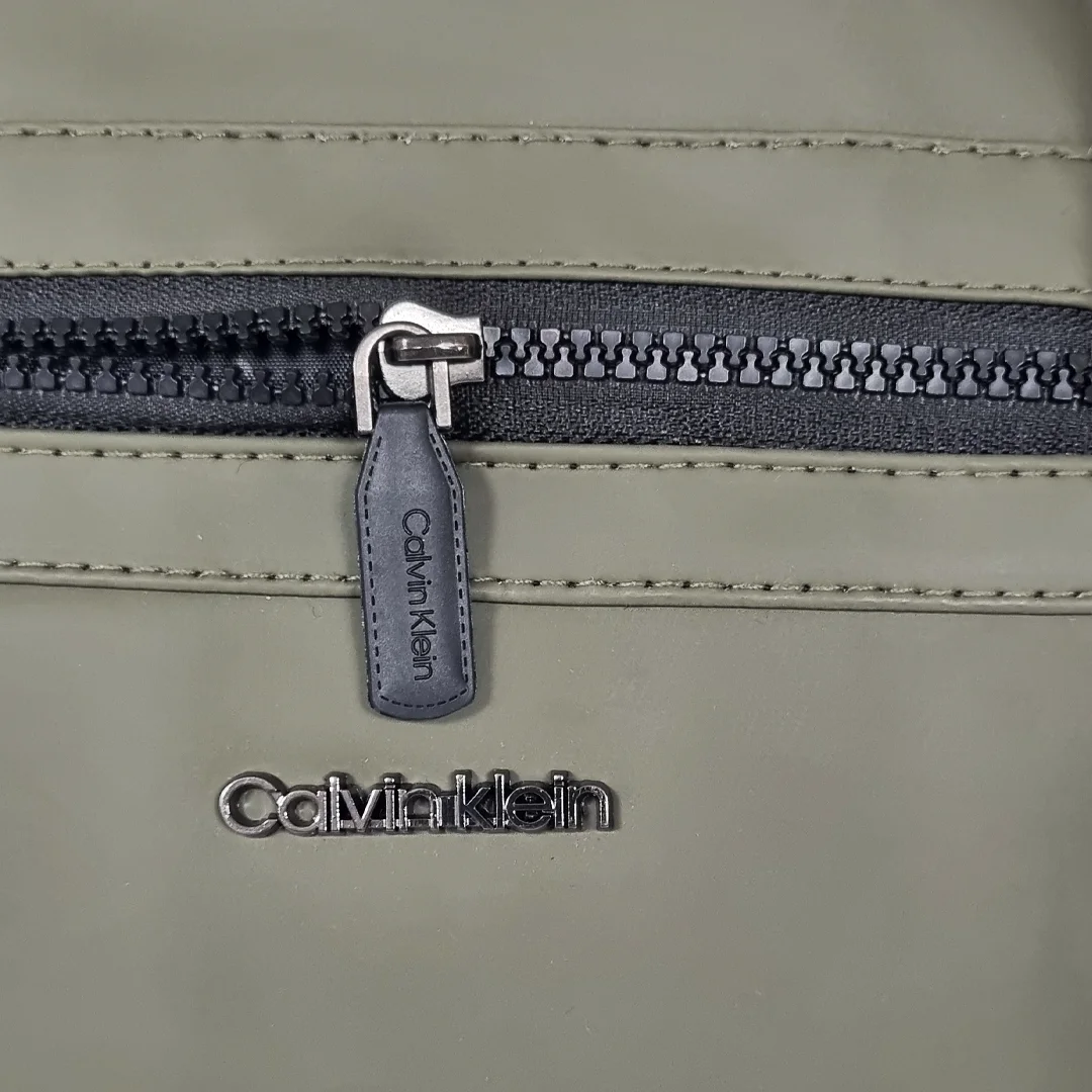 بادی بگ Calvin Klein مدل CK-3035