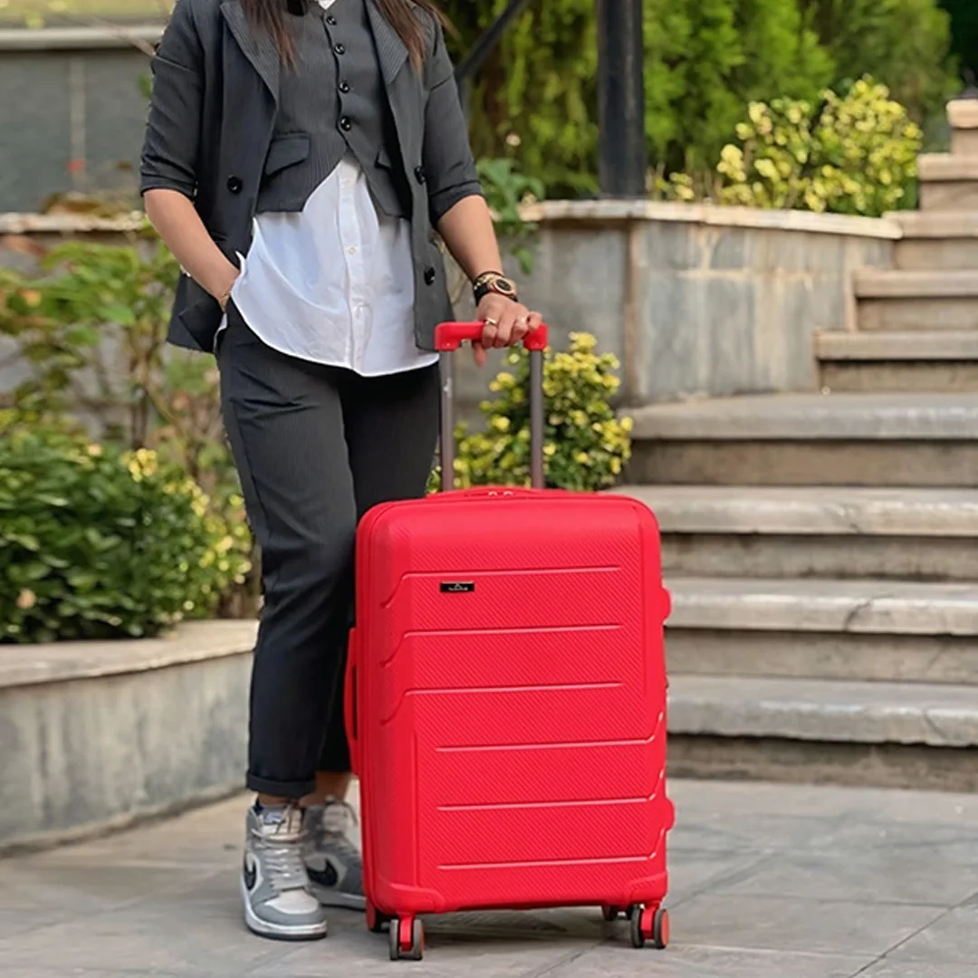 چمدان Everest مدل E40347-M سایز متوسط