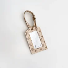 تگ چمدان طرح برند چرم نئون مدل Tag301