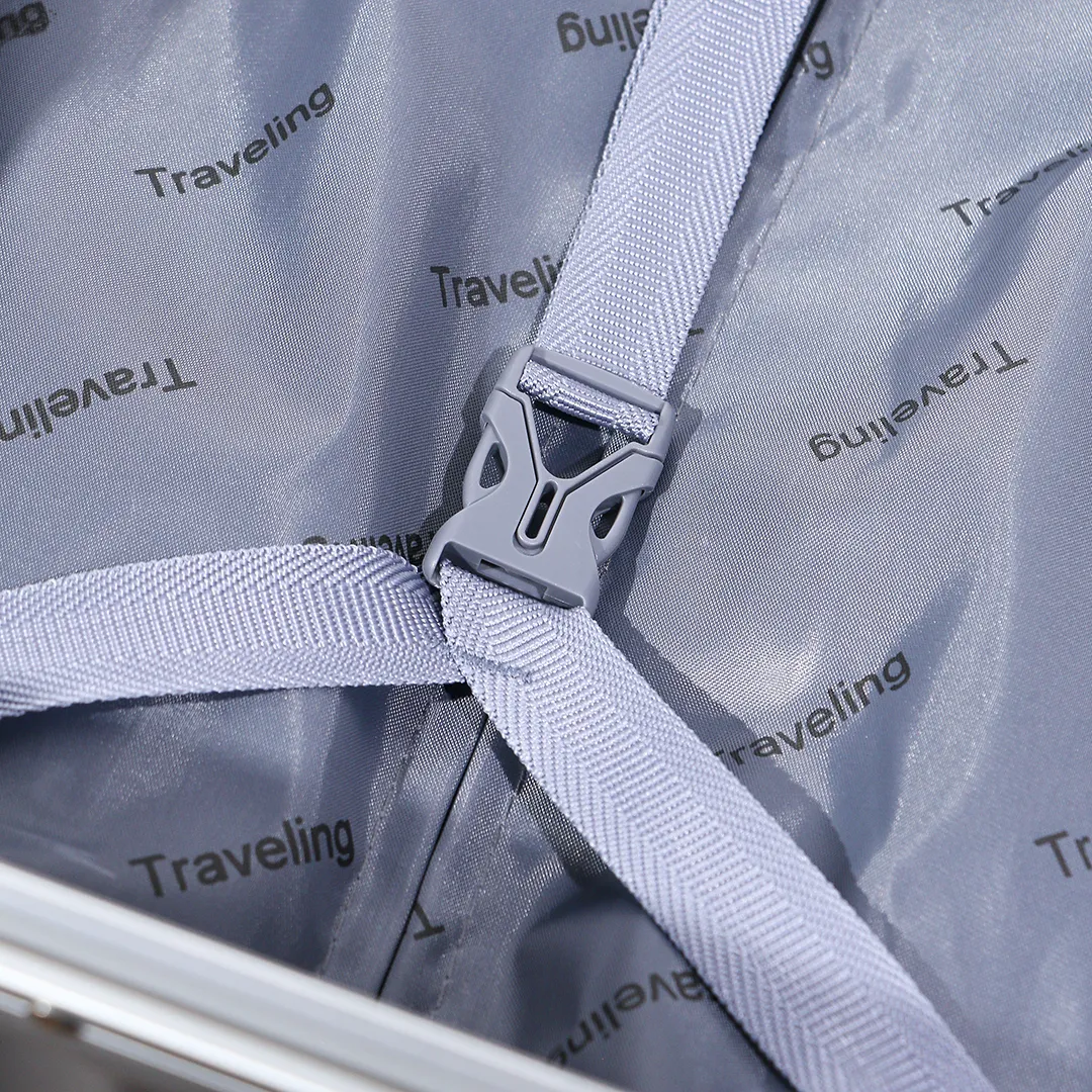 چمدان Traveling مدل Titan